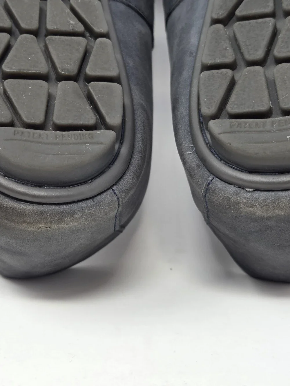 Born Womens Mary Jane Flats Dark Grey Leather Hook Loop Strap F03604 Size 9.5M